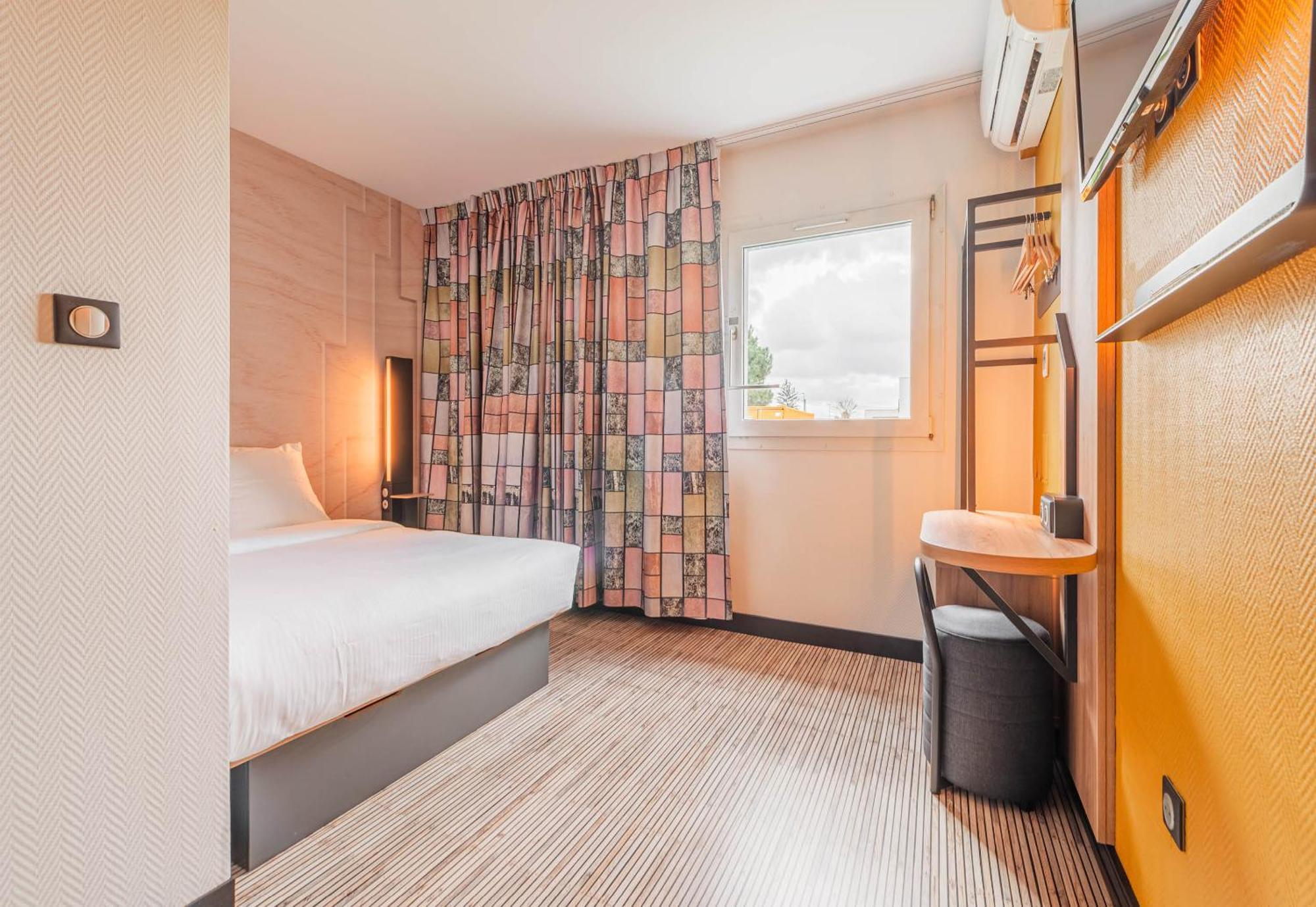 B&B Hotel Mulhouse Sausheim Exteriör bild